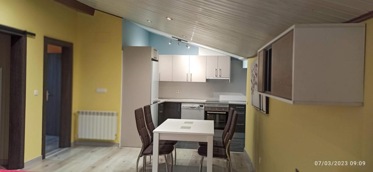 Hostal San Antonio Iscar Bagian luar foto
