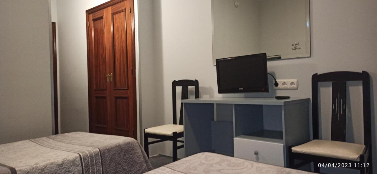 Hostal San Antonio Iscar Bagian luar foto